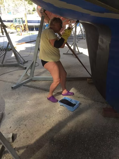 wie jedes Jahr ein neues Antifouling